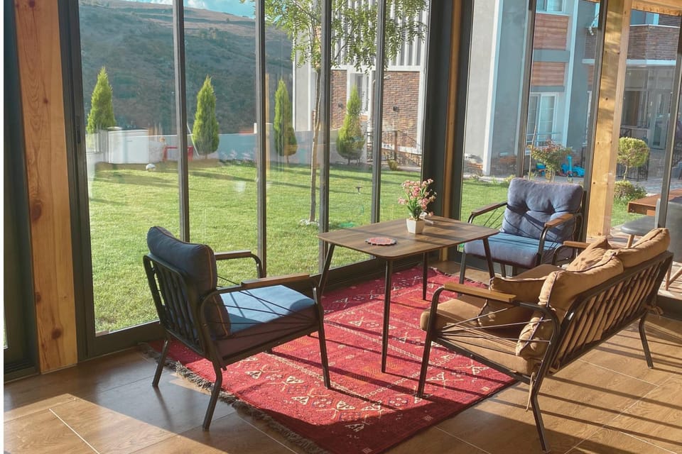 Patio, Spring, Day, Natural landscape, Garden, View (from property/room), Balcony/Terrace, Living room, Seating area, Dining area, Garden view, Mountain view, sunbed