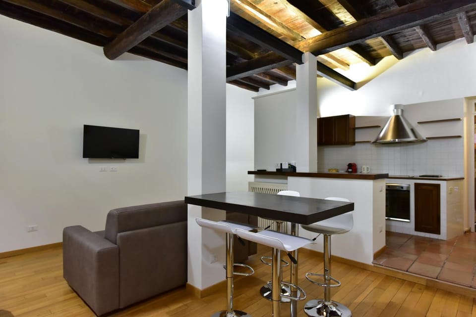 Kitchen or kitchenette, Living room, Dining area