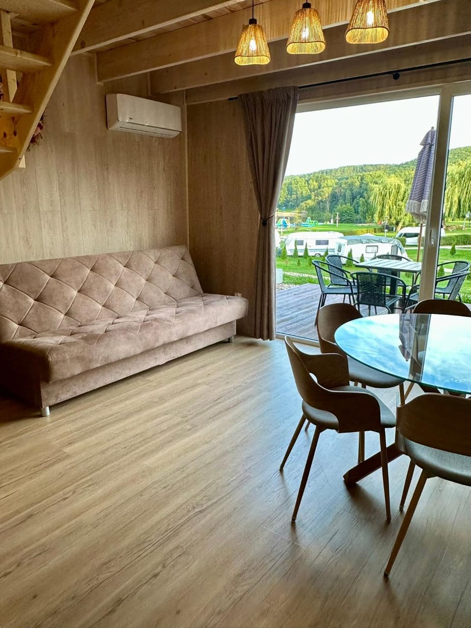 View (from property/room), Balcony/Terrace, Living room, Seating area, Dining area