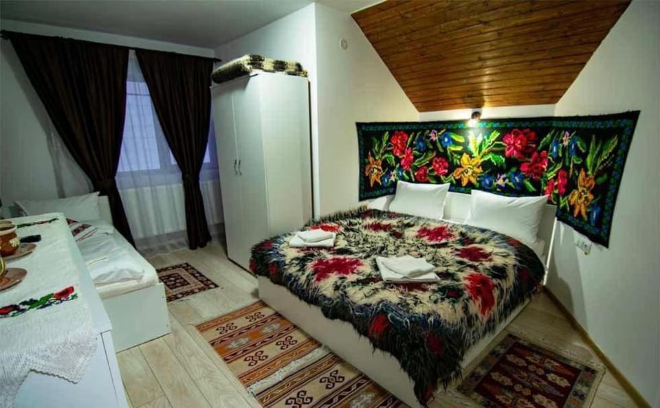 Casa Grai Moroșănesc Bed and Breakfast in Romania