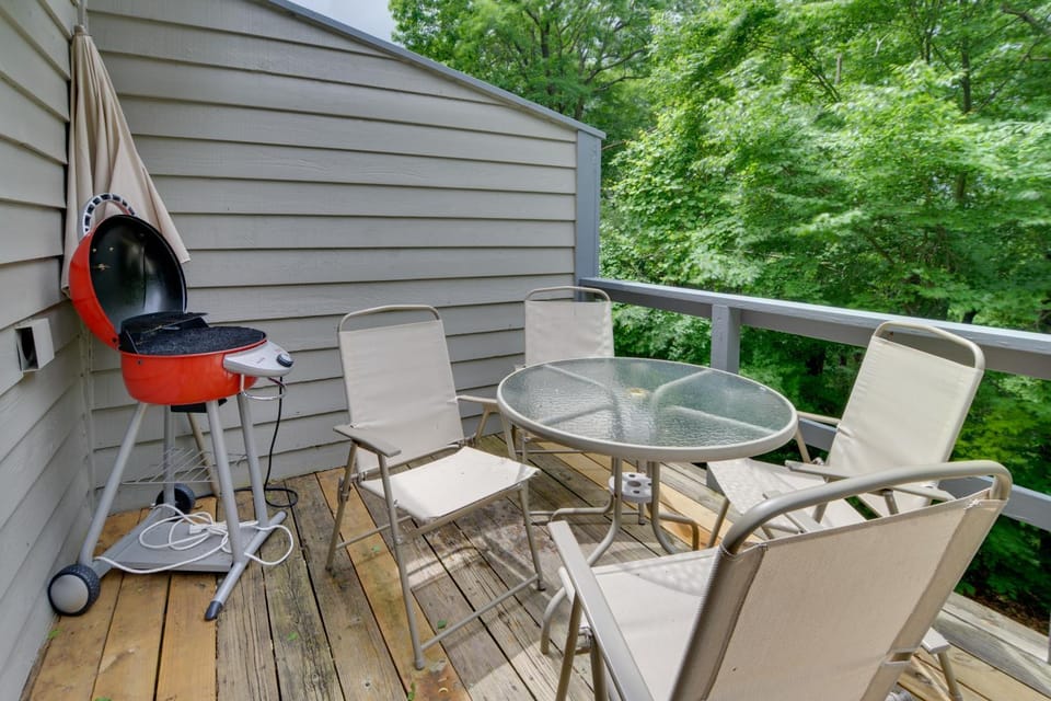 Swiss Mtn Condo: 3 Mi to Seven Springs Resort House in Pennsylvania