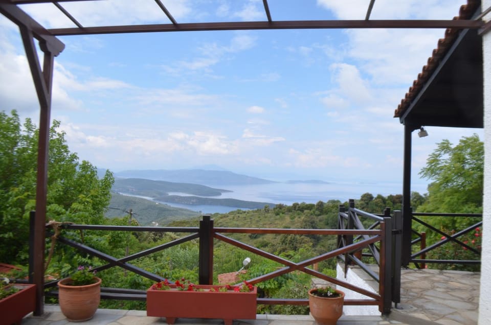 Patio, Day, View (from property/room), Balcony/Terrace, Sea view