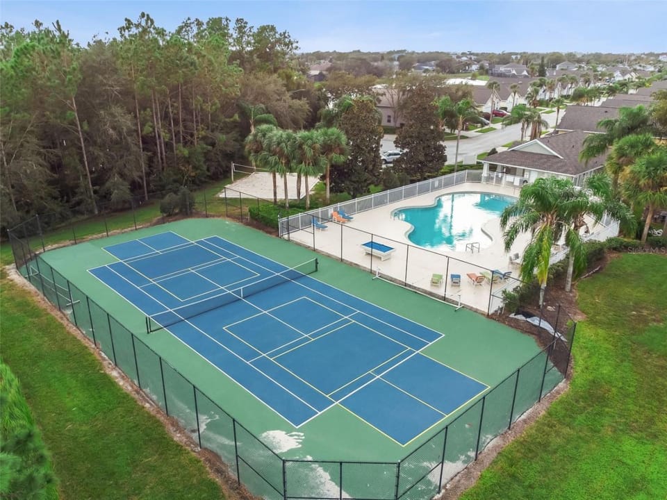 Orlando area escape Screened pool, spa & games Villa in Four Corners