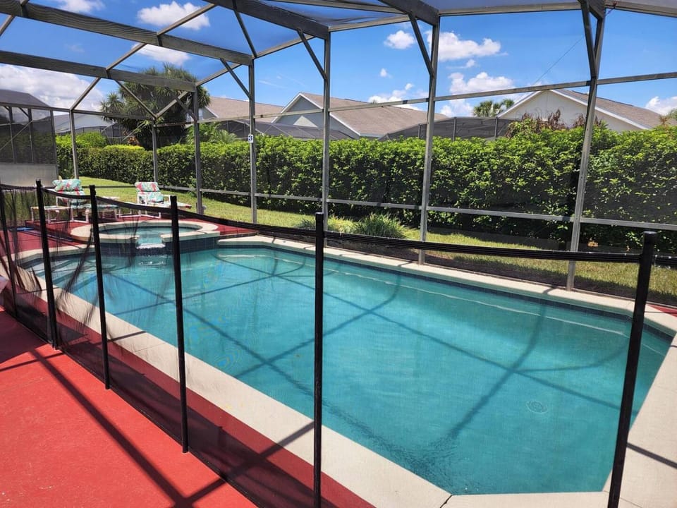 Swimming pool, Swimming pool