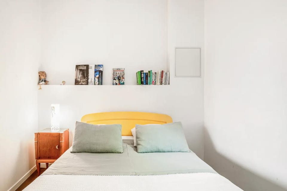 Bed, Bedroom