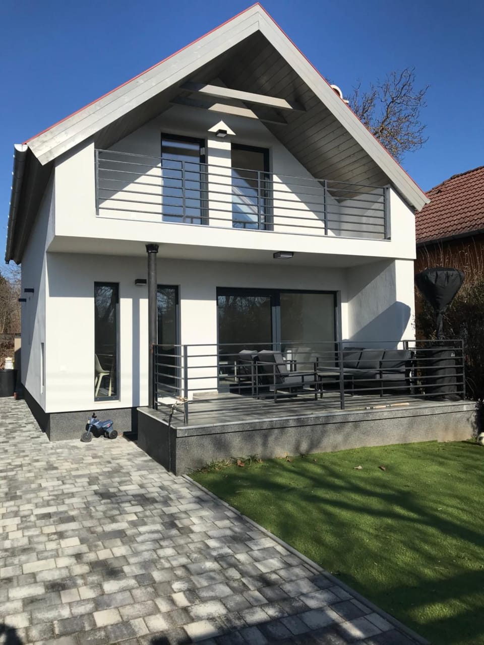 Property building, Facade/entrance