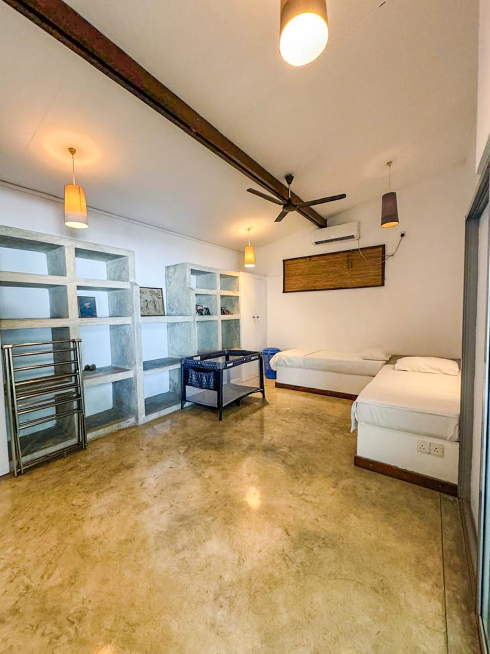 Bed, air conditioner