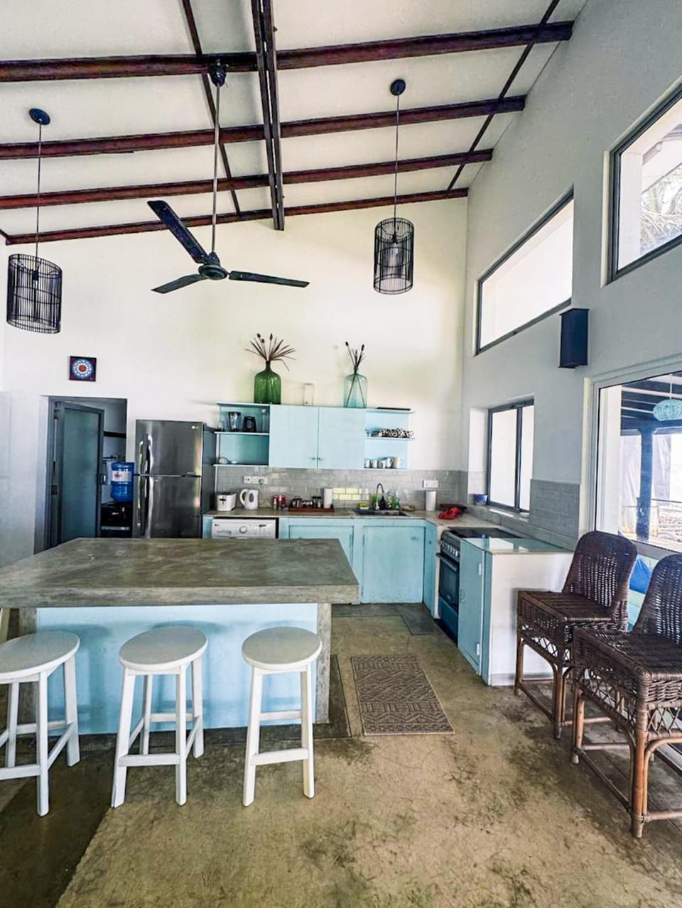Kitchen or kitchenette, Seating area, Dining area, dishwasher, oven, stove