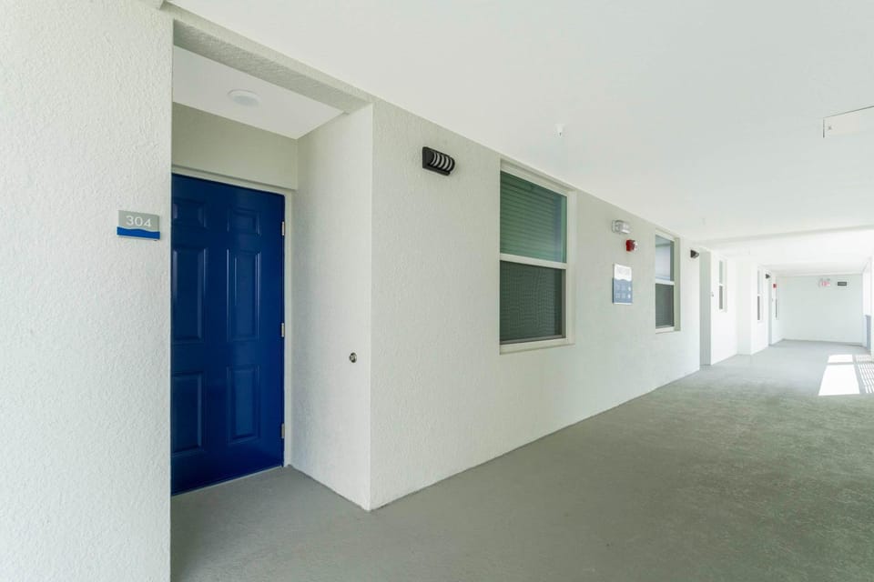Stunning 2 Bedroom Apartment Close to Disney 304 3191 House in Kissimmee