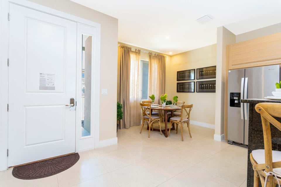 Stunning 4 Bd Close To Disney @ Magic Village 3247 House in Bay Lake