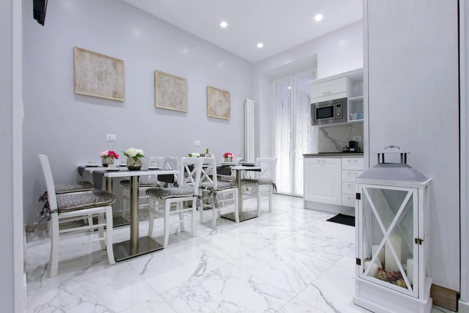 Communal lounge/ TV room, Kitchen or kitchenette, Kitchen or kitchenette, Dining area, minibar, kitchen