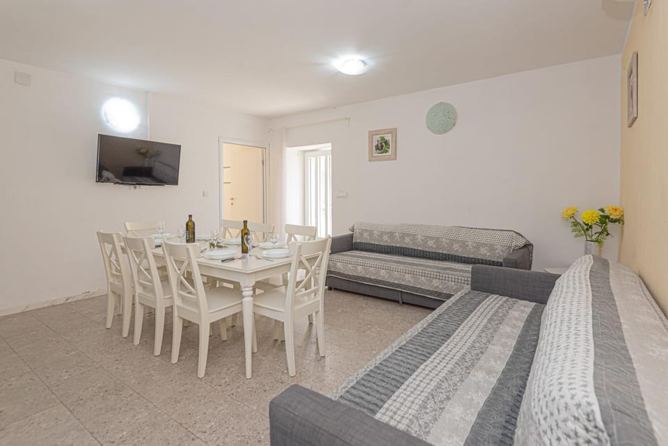 Rural Villa Olive Krka- 4 bedrooms, 3 bathrooms, private pool, park Krka 10 min Villa in Šibenik-Knin County, Croatia