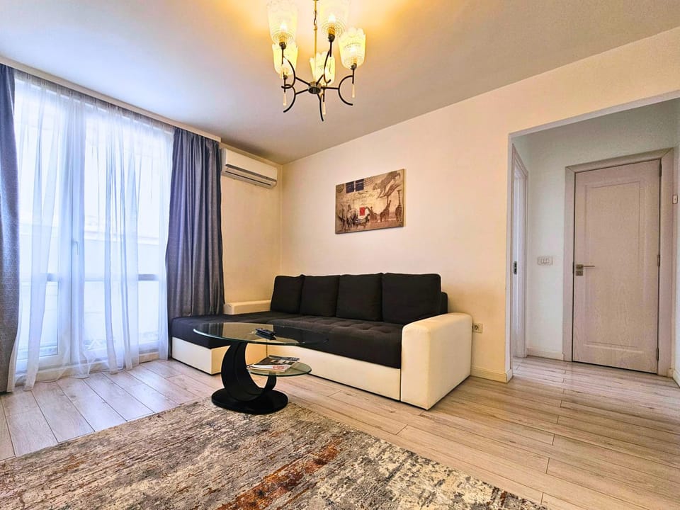 Sweet Lemons 1BD Amazing View Old Town Apartment in Bucharest
