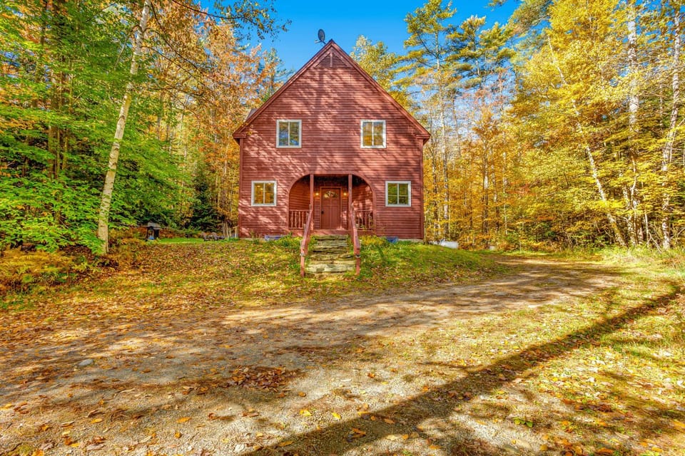 Cozy Cabin in the Woods Cabin in South Londonderry