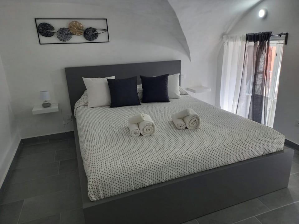 Maya's Home Apartment in Catania