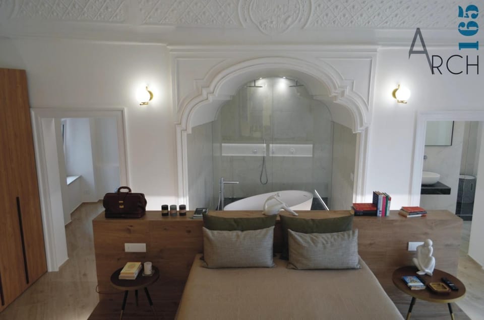 Bathroom, Photo of the whole room, Bedroom