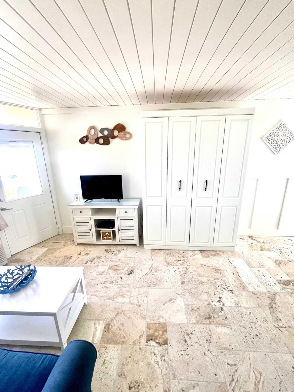 Coastal Cozy - Ocean View at Symphony Beach Club House in Ormond Beach