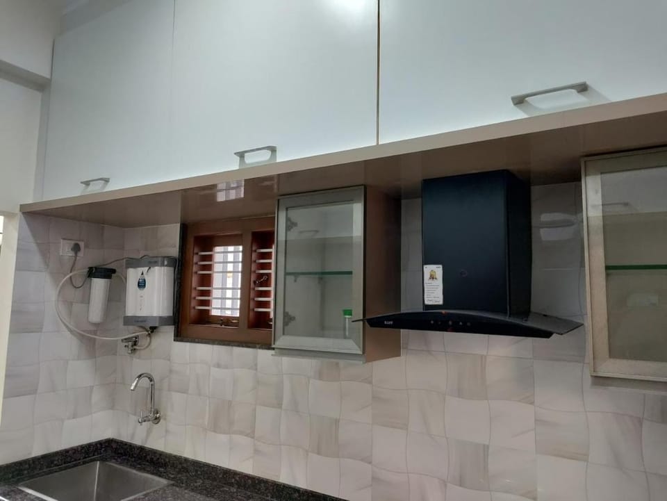 Corner apartment, 2BHK with good privacy, parking Apartment in Bengaluru