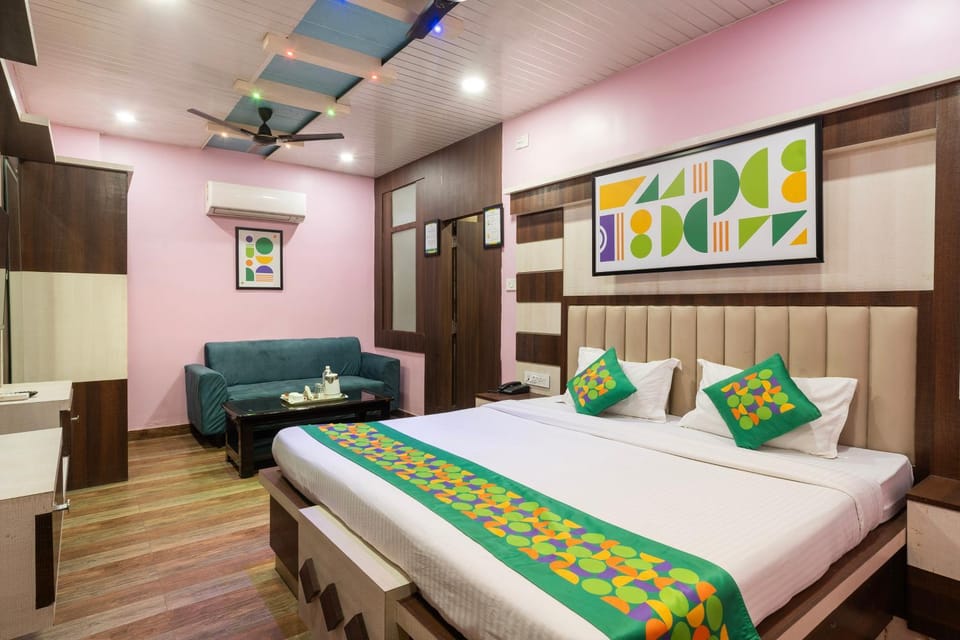 Treebo Saumendra Residency Hotel in Varanasi
