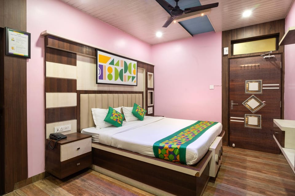Treebo Saumendra Residency Hotel in Varanasi