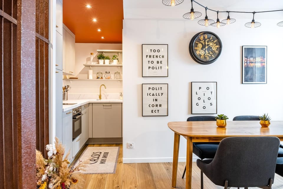Plein centre avec "PARKING PRIVE" Apartment in Cassis