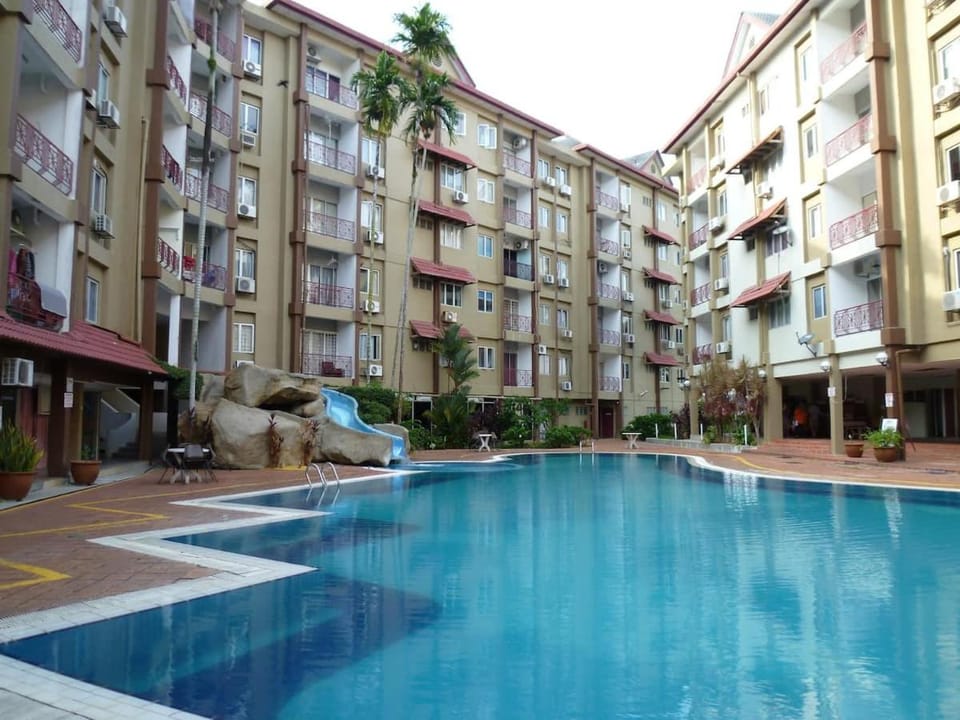 Property building, Swimming pool
