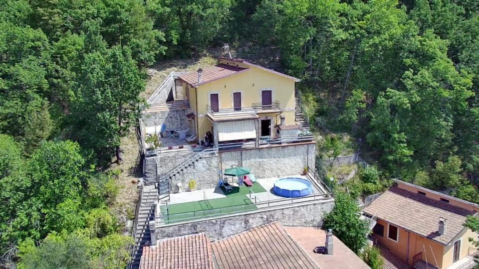 Property building, Bird's eye view, Swimming pool