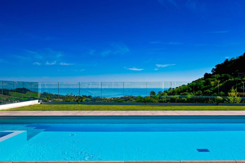 Pool view, Sea view, Sea view, Swimming pool