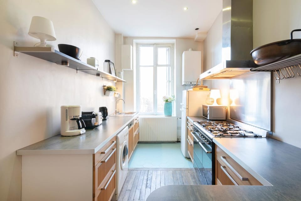 Kitchen or kitchenette
