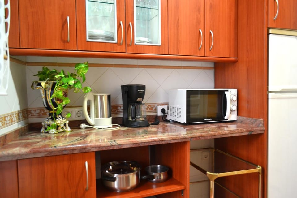 Coffee/tea facilities, Kitchen or kitchenette