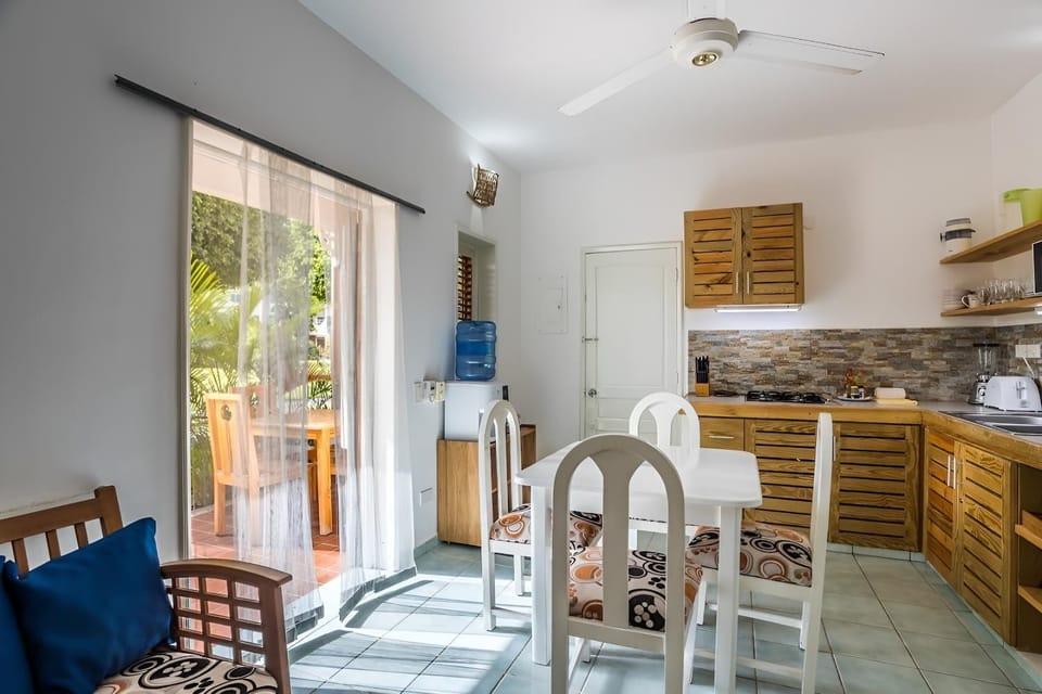 Breakfast, kitchen