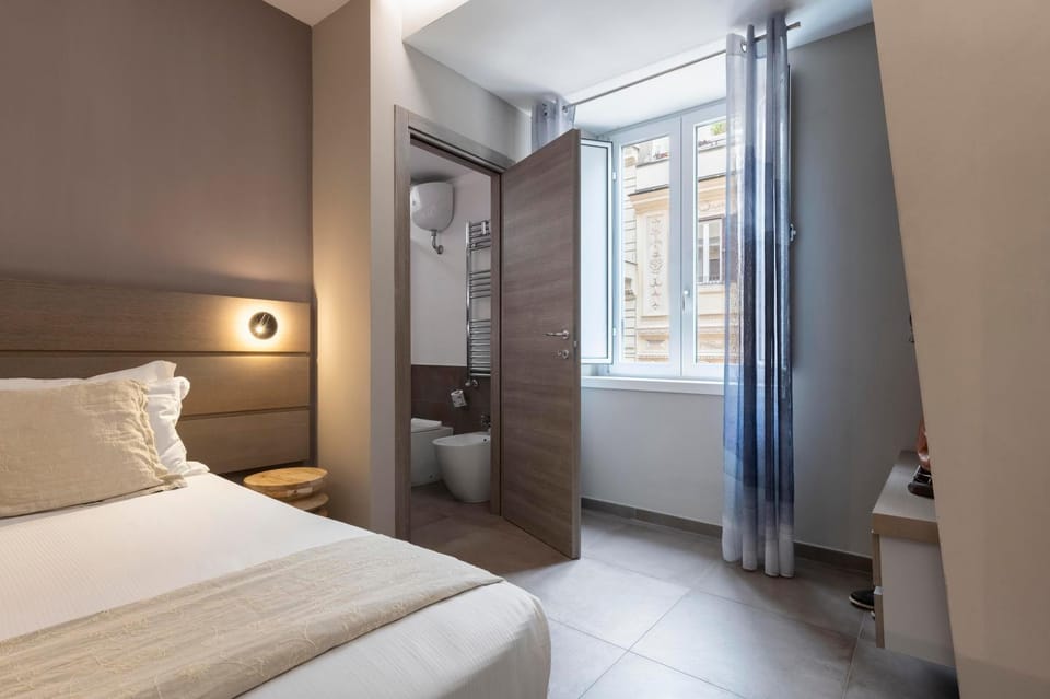 Bed, Bathroom, Photo of the whole room, Bedroom