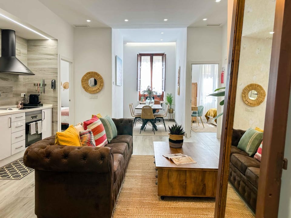 Living room, Seating area, Bedroom, kitchen