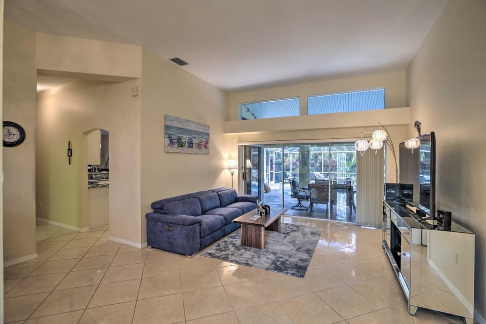 Sun-Soaked Cape Coral Getaway w/ Heated Pool House in Cape Coral