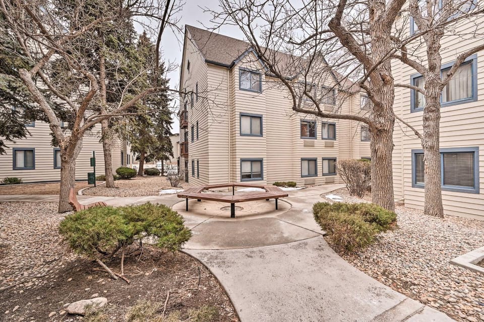 Condo w/ Patio & Pool Access in Greenwood Village! House in Greenwood Village