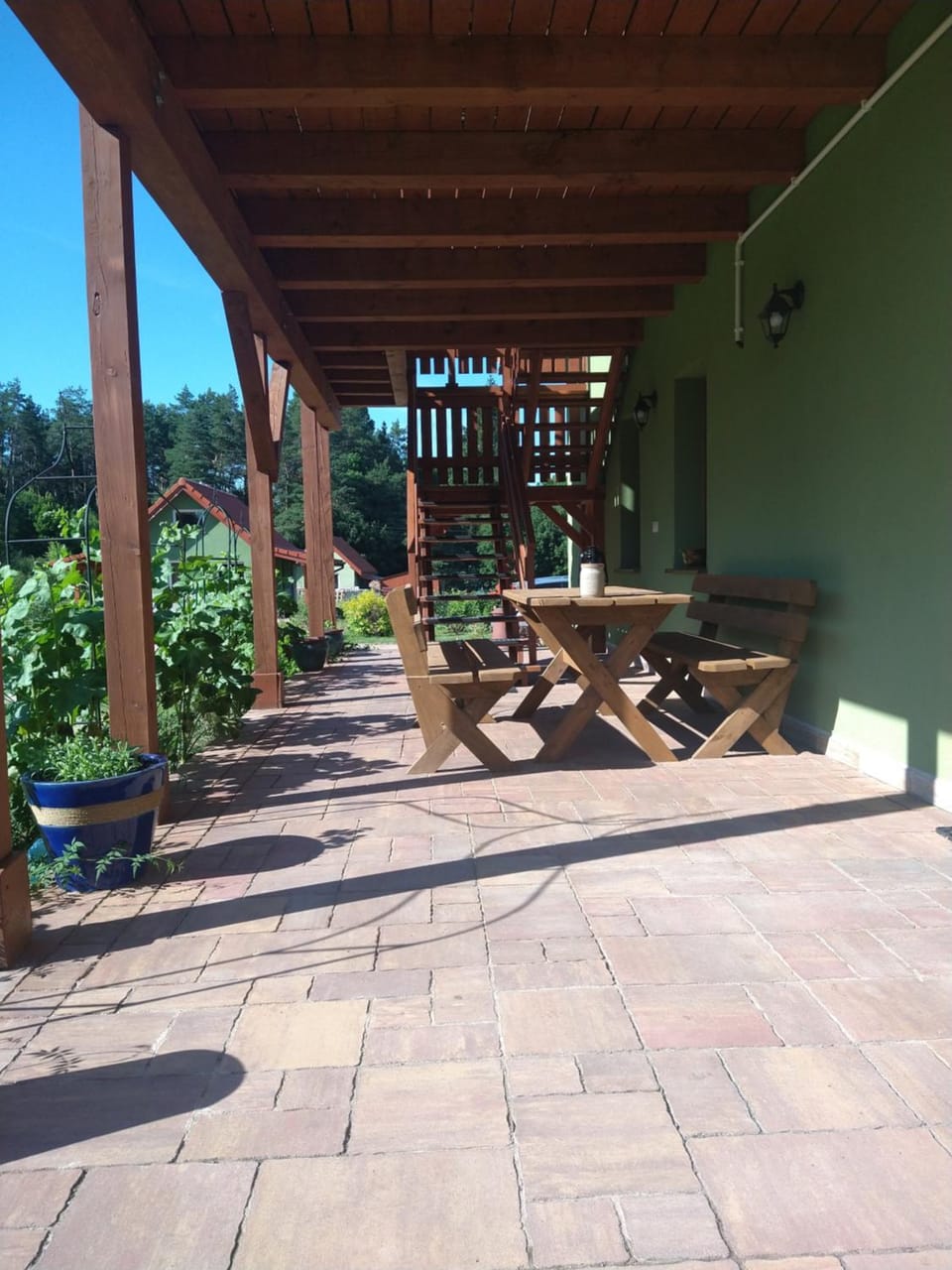 Patio, Restaurant/places to eat