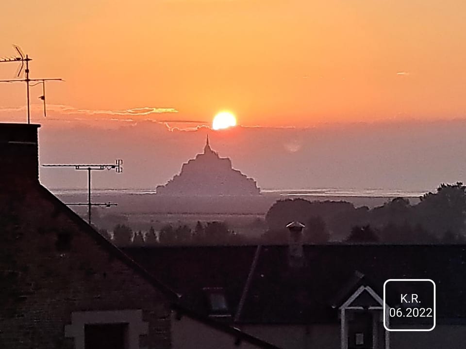 Cottage Le Héron, à 5 minutes du Mont St-Michel House in Brittany
