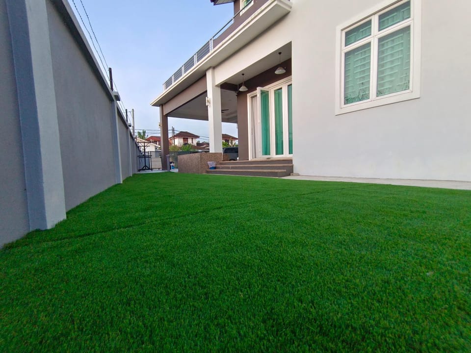 Property building, Garden, Garden view