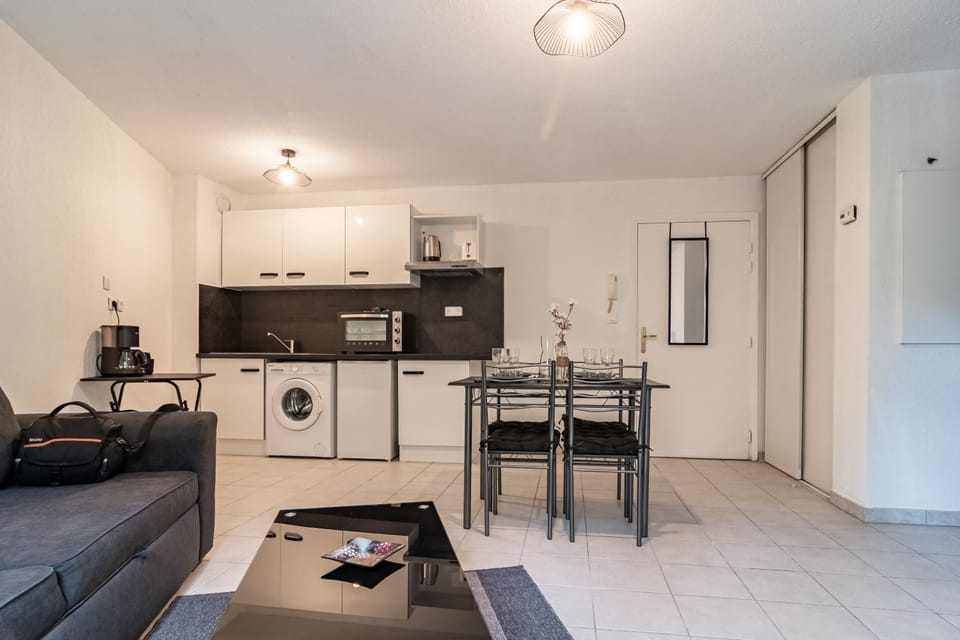 Kitchen or kitchenette, Living room, Other, Dining area