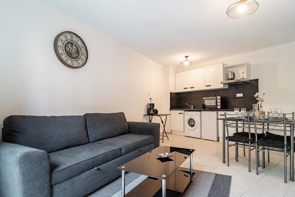 Kitchen or kitchenette, Living room, Other