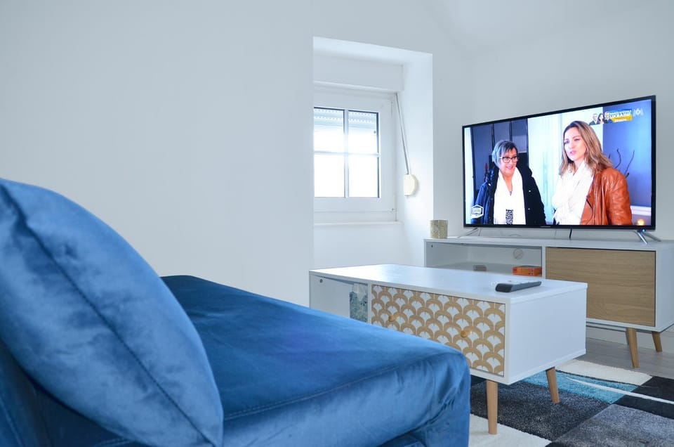 Communal lounge/ TV room, TV and multimedia, Living room, Seating area