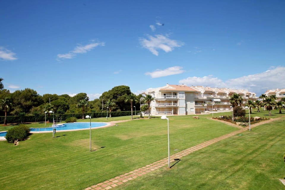 Alcala Blau IV - Bajo con terraza en primera línea - ALBERT VILLAS Apartment in Alcossebre
