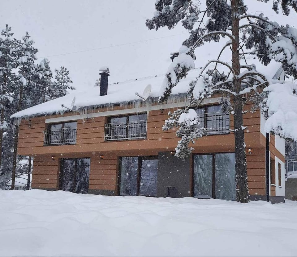Property building, Winter