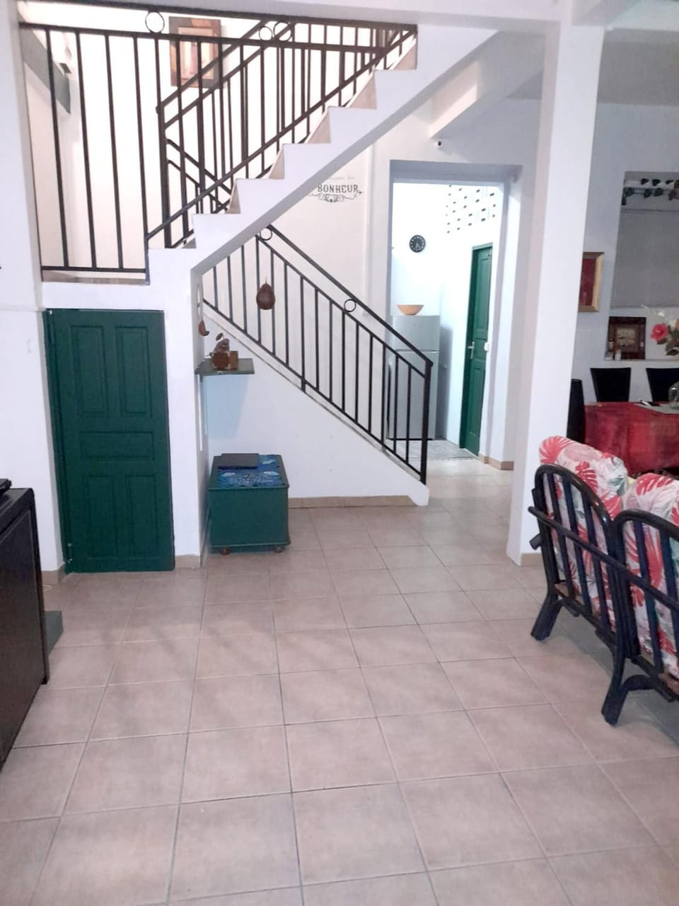 Photo of the whole room
