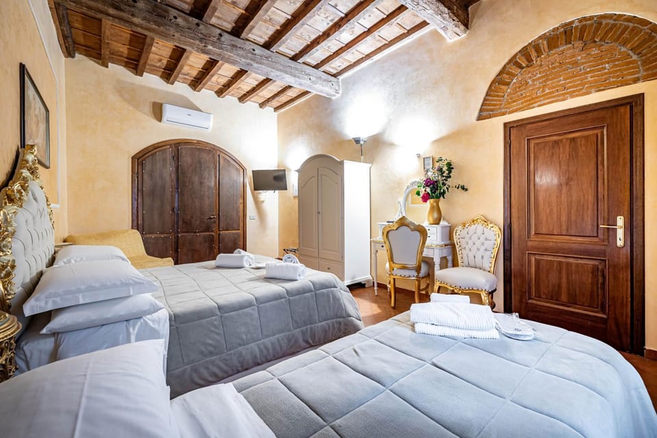 Photo of the whole room, Bedroom, towels, wardrobe, air conditioner