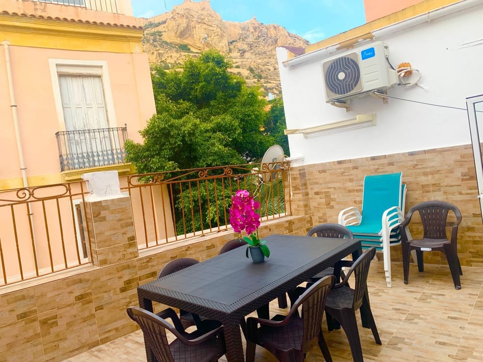Balcony/Terrace, Dining area