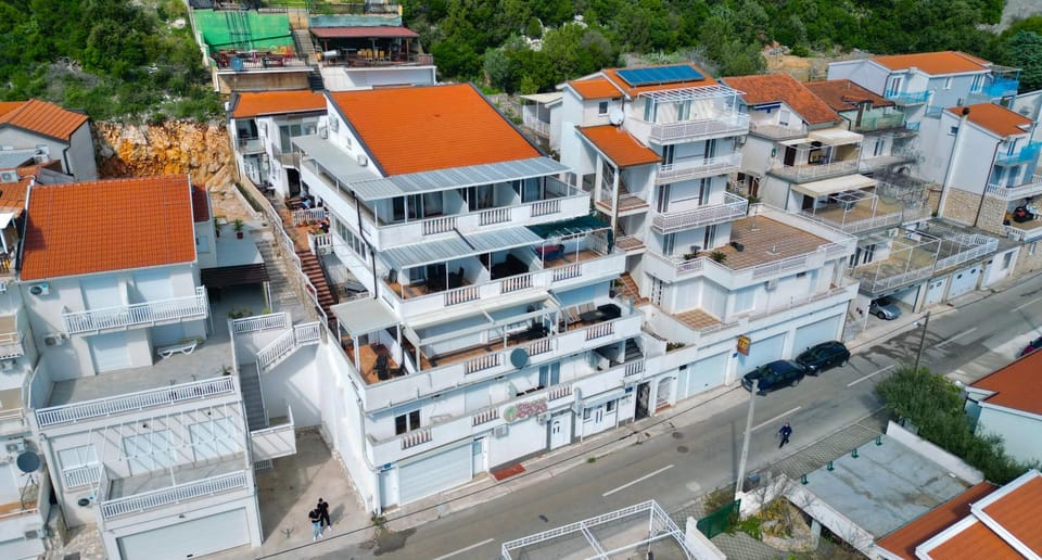 Property building, Bird's eye view