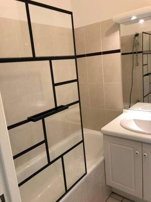 Ideal flat Val d'Europe Disneyland with Parking Apartment in Île-de-France