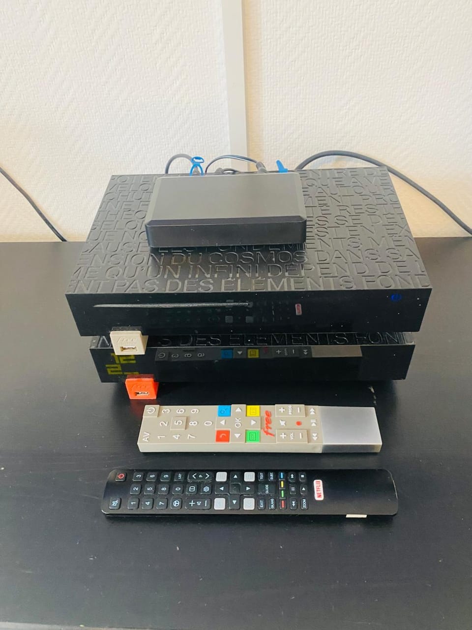 TV and multimedia, locker