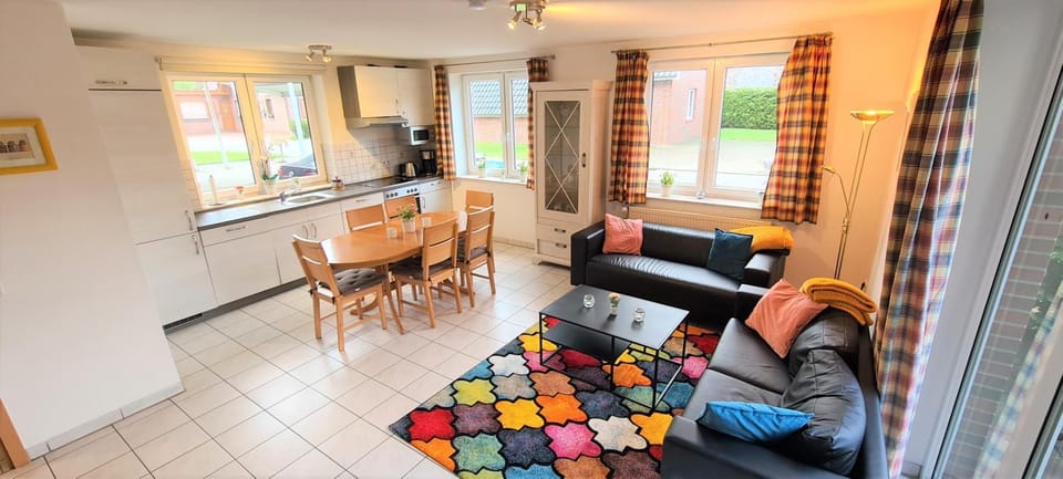 Kitchen or kitchenette, Living room, Dining area